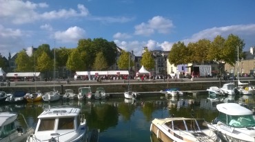 vannes-canal-le-port-over-from-parking-to-event-oct16