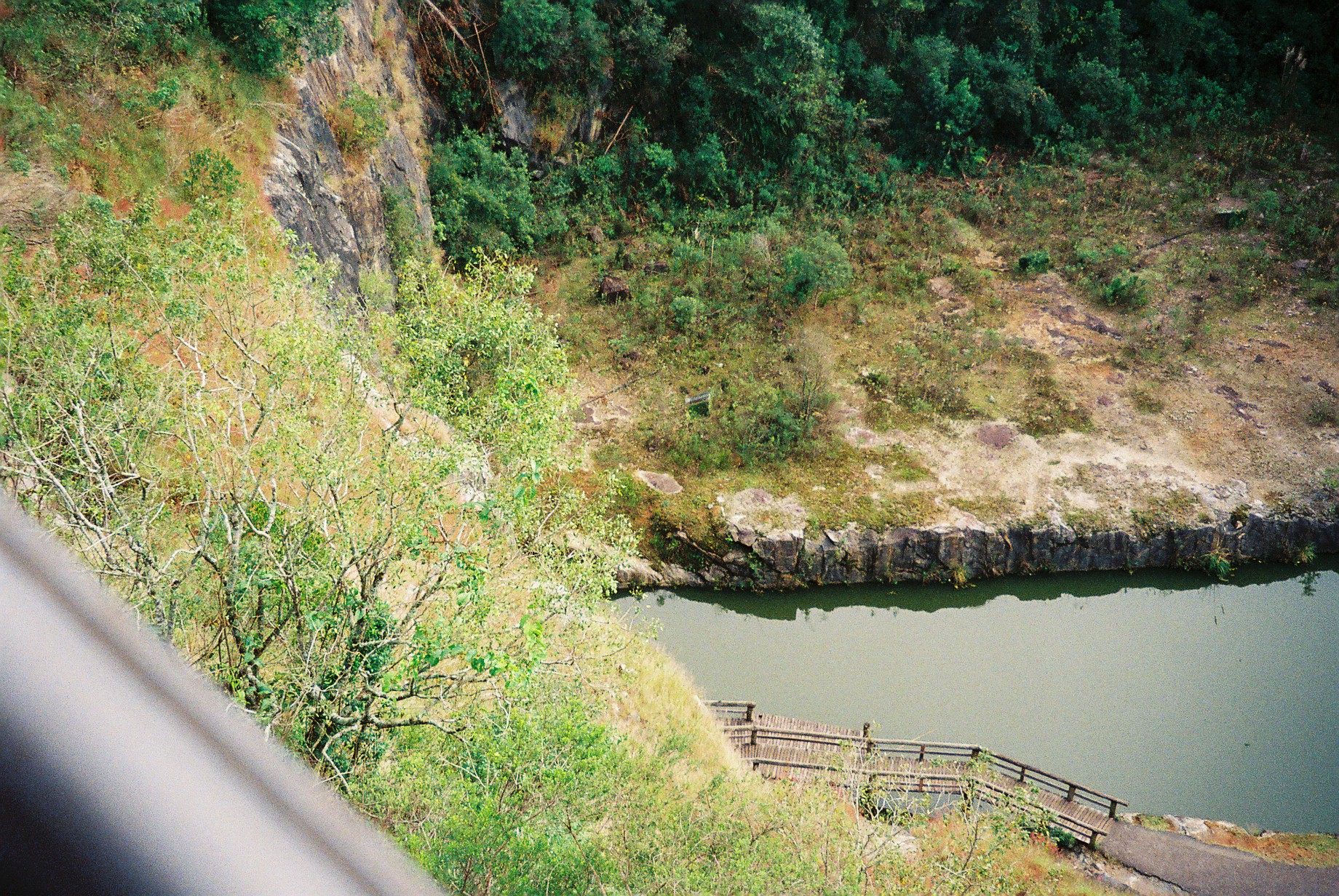 curitiba parque tangua tunnel lake 2008