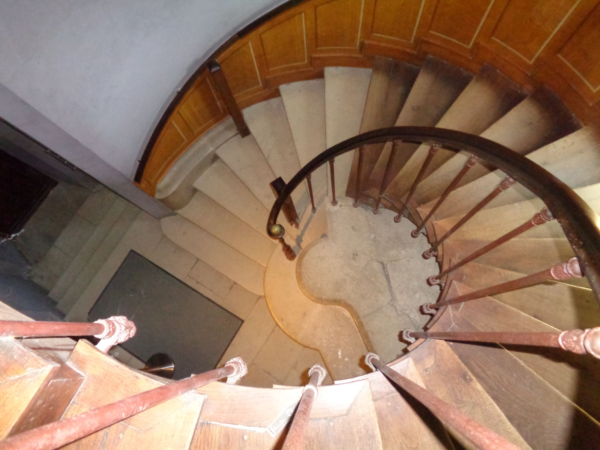 Azay le Rideau castle grand staircase jan22