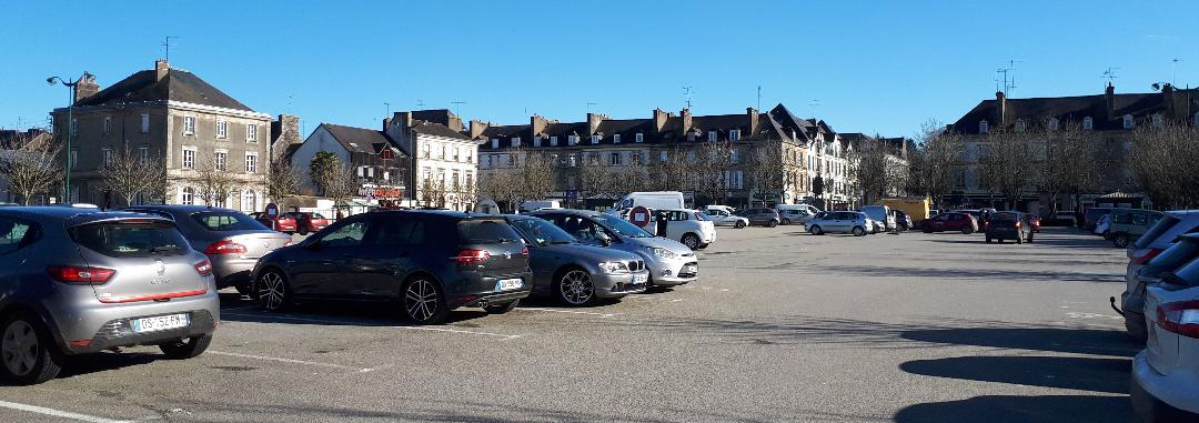 pontivy-pl-aristide-briand-parking-to-city-feb20