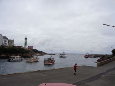 Clohars Carnoet port de doelan green lighthouse to sea jun22