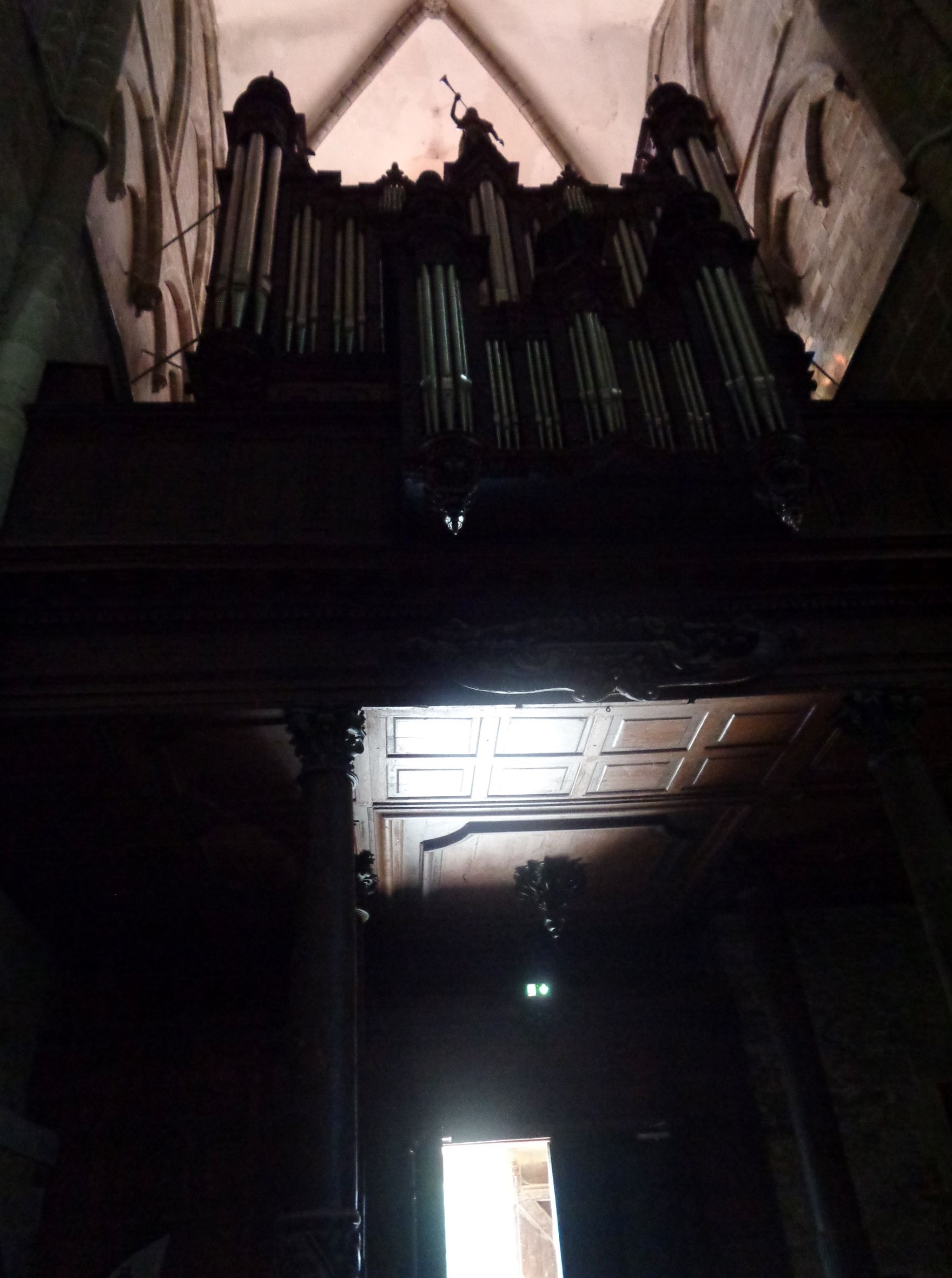 Dol de Bretagne Cathedral St Samson organ back jul22
