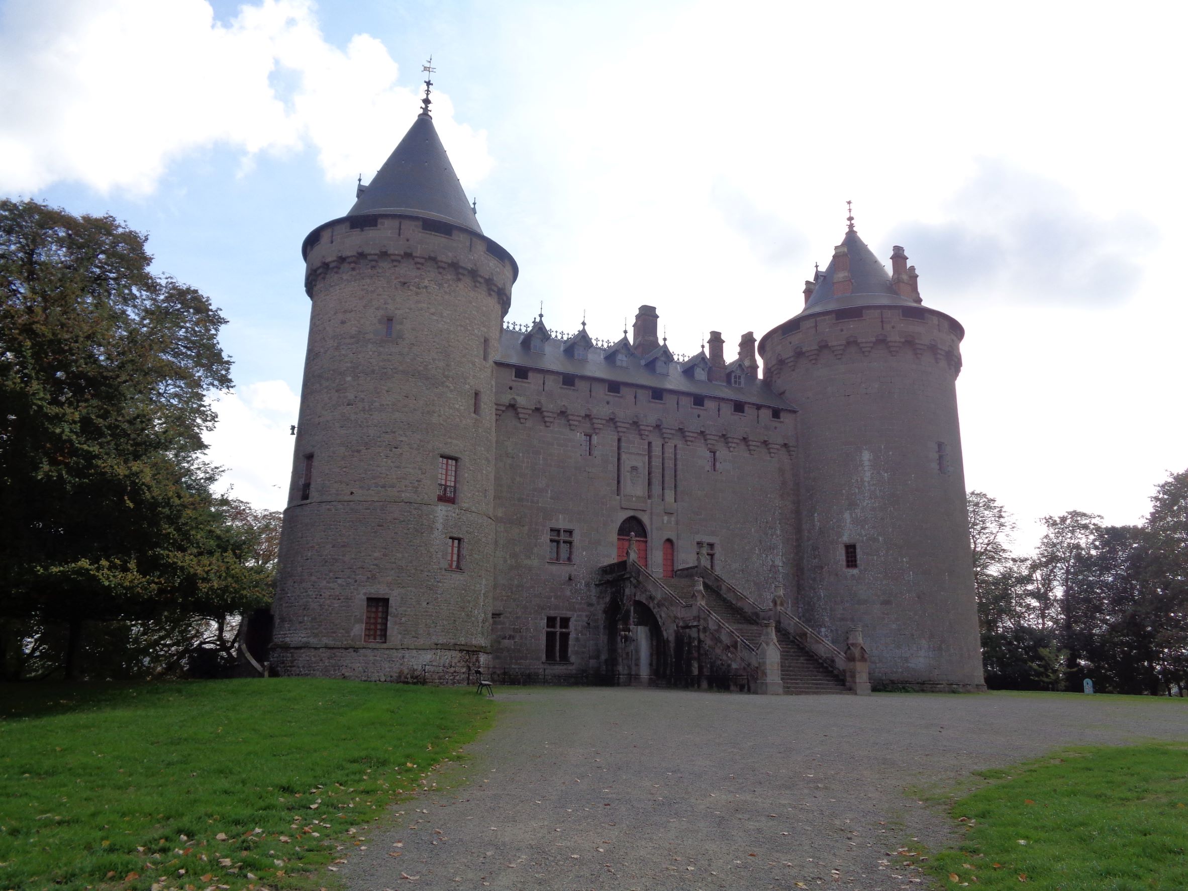 Combourg castle front oct22