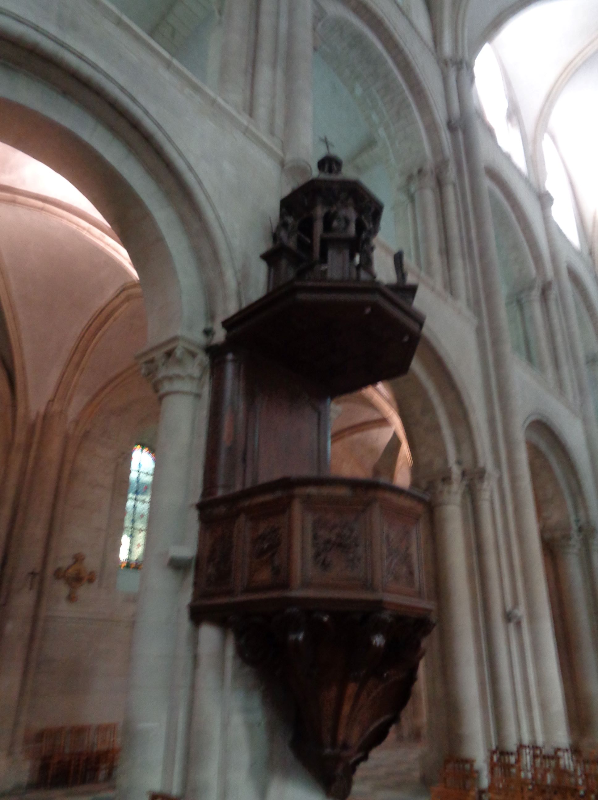 Caen ch Saint Etienne pulpit apr23
